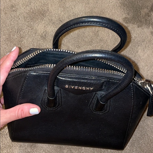 Givenchy Antigona - Picture 1 of 6